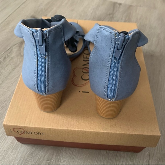 Women’sBlue Floral High Heel Sandals - Picture 3 of 4